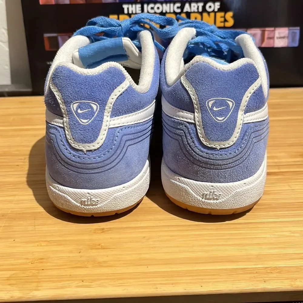 Nike Tiempo